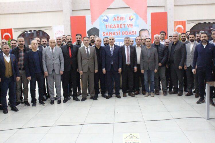 AĞRI TİCARET VE SANAYİ ODASI’NDAN SMMM CAMİASINA İFTAR YEMEĞİ