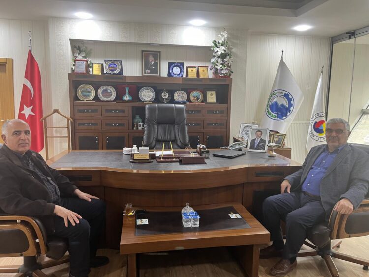 Ahmet ÖZCAN’dan Başkan Alpaslan’a Ziyaret