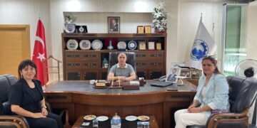 Kuşadası Ticaret Odası Yönetim Kurulu Üyesi ve Kadın Girişimciler Kurulu Başkanı Hibeti ZEYTİN ve Ağrı Ticaret ve Sanayi Odası Kadın Girişimciler Kurulu Başkanı Edibe DEMİRCAN’dan ATSO’ya Ziyaret