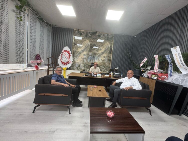 Başkanı Alpaslan’dan Çaykur Bayii Ziyareti