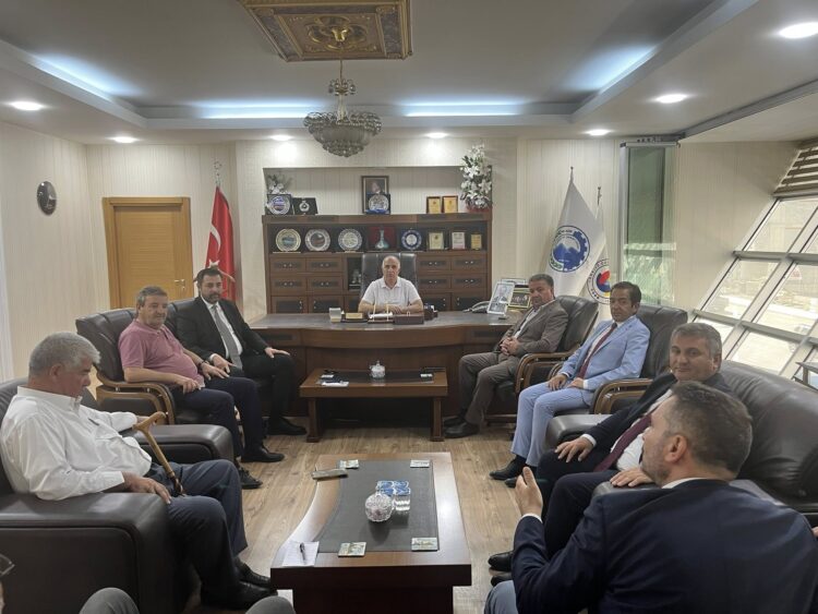 İstanbul Ağrı Dernekler Federasyonu Başkanı Vefa KIZILASLAN ve Beraberindeki Heyetin ATSO Ziyareti