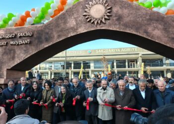 Dengbej Şakıro Kent Meydanı ve Kent Otoparkı Açılışı