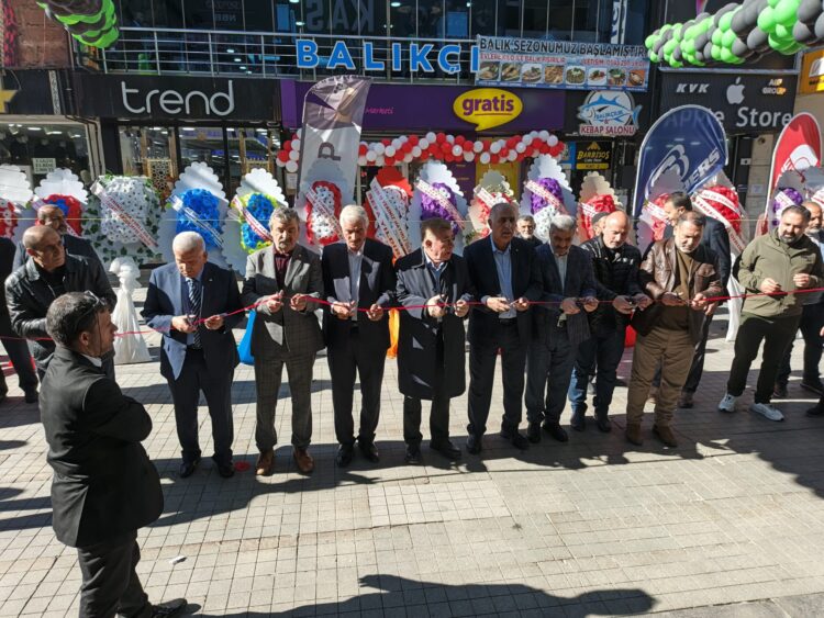 Kas Spor Mağazasının Açılış Töreni