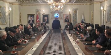 Başkanımız Saim ALPASLAN, Ağrı Merkezde KARHAN ve ACAR aileleri Arasında Bulunan Husumeti Barışla Sonuçlandırdı.